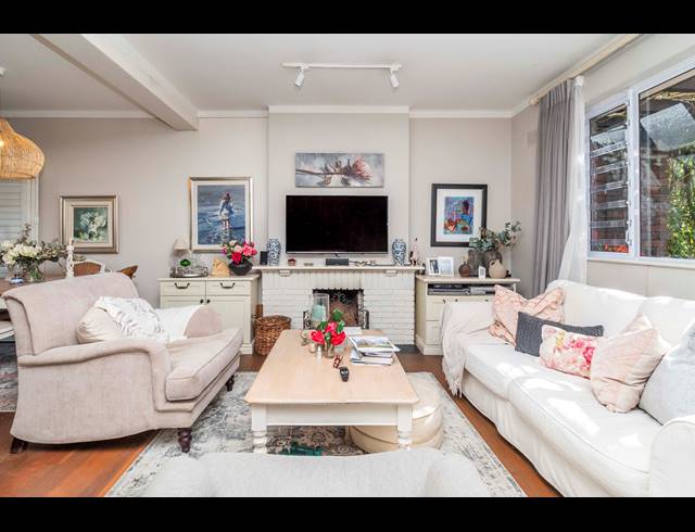 2 BEDROOM TOWNHOUSE SOLD IN NEWLANDS
